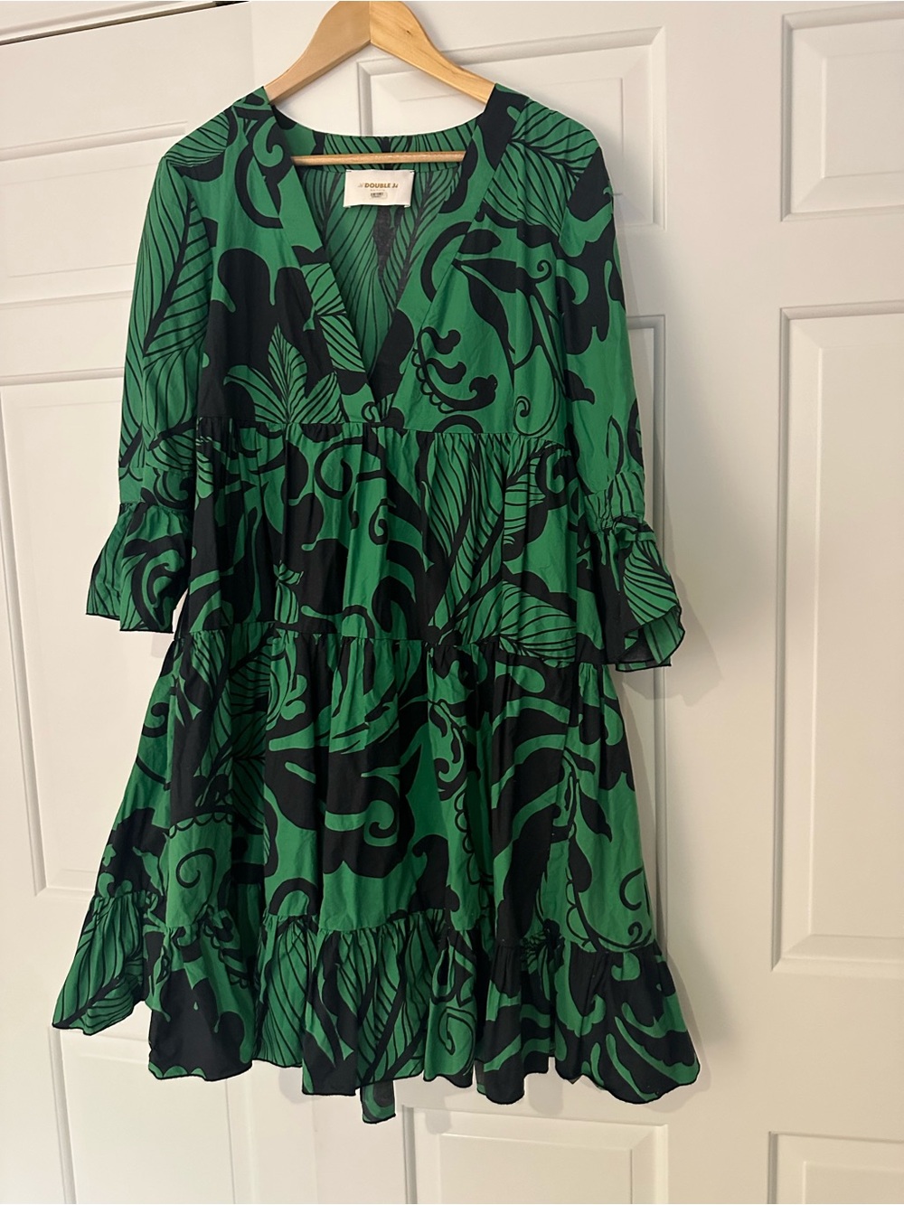 La Double J Green and Black Printed Tiered V-Neck Dress size XL